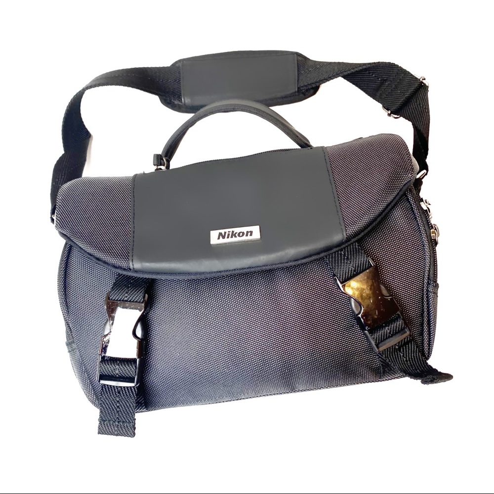 Genuine Nikon Camera Bag Model 17001 12”x7”